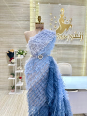 Elegant dresses can be made in a range of different colors.
